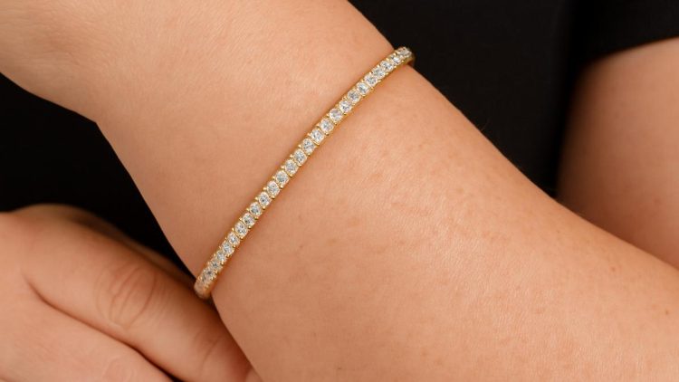 Gelang Emas 5 Gram untuk Tangan Gemuk 7 Model Nyaman dan Mewah