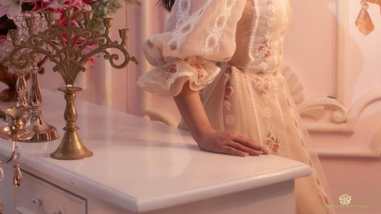 10 Model Lengan Baju Wanita Terpopuler 2025 untuk Tampil Stylish dan Elegan