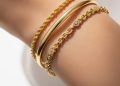 10 Rekomendasi Gelang Emas Ringan Multi-Fungsi Glamor untuk Segala Kesempatan
