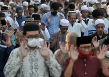 Panduan Sholat Idul Fitri dan Bacaan Niat serta Khutbahnya