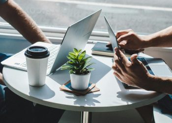 Laptop Lemot? 15 Cara Efektif Tingkatkan Kinerja Laptop Anda