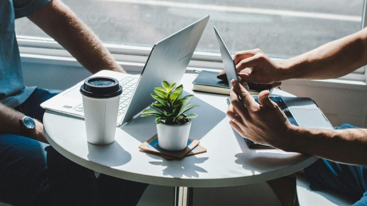 Laptop Lemot? 15 Cara Efektif Tingkatkan Kinerja Laptop Anda