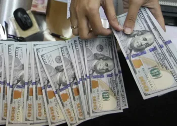 Arti Mimpi Menghitung Uang, Pertanda Rezeki atau Rasa Khawatir?