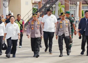 Titiek Soeharto Dampingi Kapolri dalam Panen Raya Jagung Kuartal III