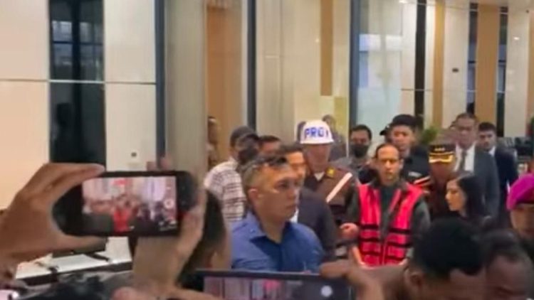 Kejagung Selidiki Aliran Uang ke Nadiem Makarim Terkait Pengadaan Chromebook dan Penyitaan Dokumen