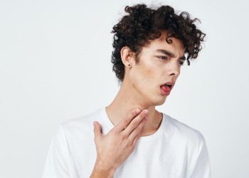 Mengatasi Riak di Tenggorokan, Panduan Lengkap Agar Napas Lebih Nyaman