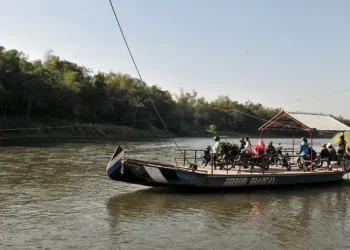 10 Tempat Mancing Nyaman di Blitar 2025 dari Sungai Brantas hingga Pantai