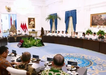 Tokoh-tokoh Tiba di Istana Terkait Kabar Reshuffle Kabinet Ditelepon Seskab Teddy