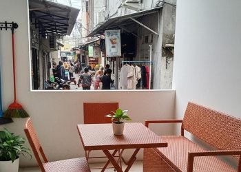 8 Ide Teras Rumah Minimalis di Gang Sempit yang Hemat Ruang dan Tetap Menarik