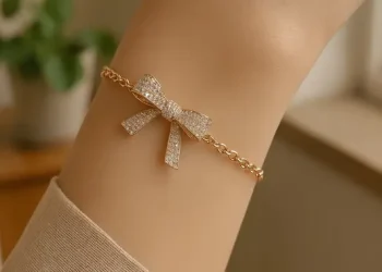 7 Model Gelang Rantai Pita Tren 2025 untuk Gaya Feminin yang Anggun