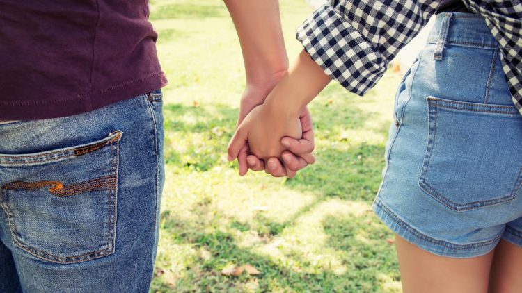 Arti Mimpi Berpacaran Pertanda Hubungan Baru atau Hanya Cerminan Perasaan?