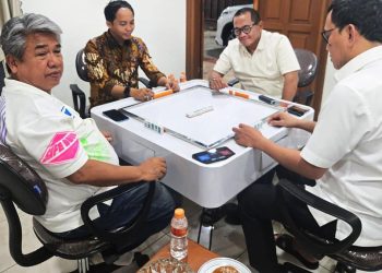 Menteri P2MI Karding Tanggapi Viral Foto Bermain Domino dengan Eks Tersangka Pembalakan Liar