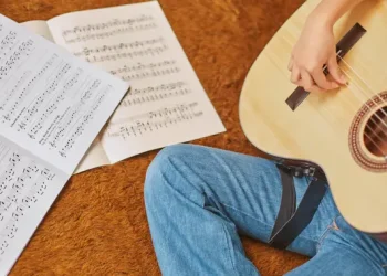 Tanda Cinta Lirik Chord Makna Mendalam Nostalgia Dangdut Legendaris