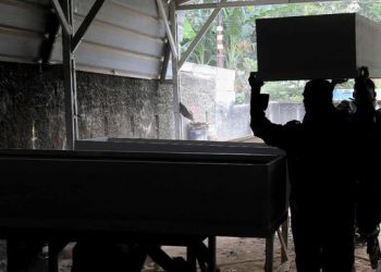 Warga Enggan Mengangkat, Jenazah Pejabat Tinggi Jakarta Dibiarkan di Jalanan