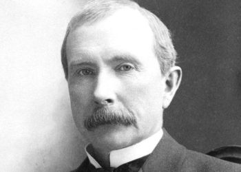 Miliarder Pertama Dunia Donasi untuk Bersihkan Cacingan dan Bangun Toilet di RI