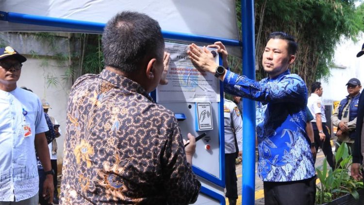 Pansus DPRD DKI Jakarta Segel Dua Lokasi Parkir Ilegal dan Blokir Operator Nakal