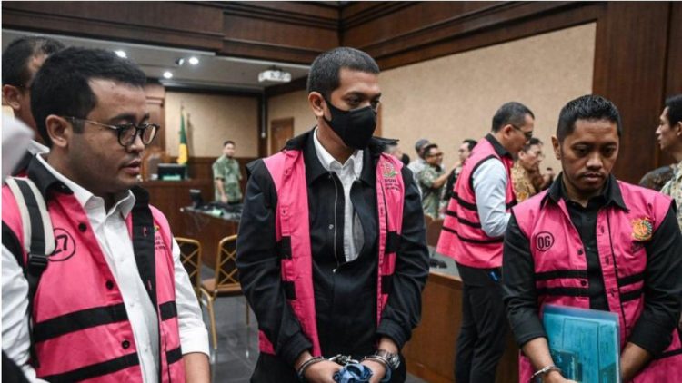 Riza Chalid dan Kerry Adrianto, Ayah-Anak yang Rugikan Negara Rp 285 Triliun