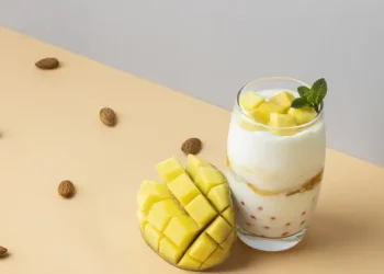 Resep Smoothies Mangga Segar dengan Tambahan yang Bikin Rasanya Makin Nikmat
