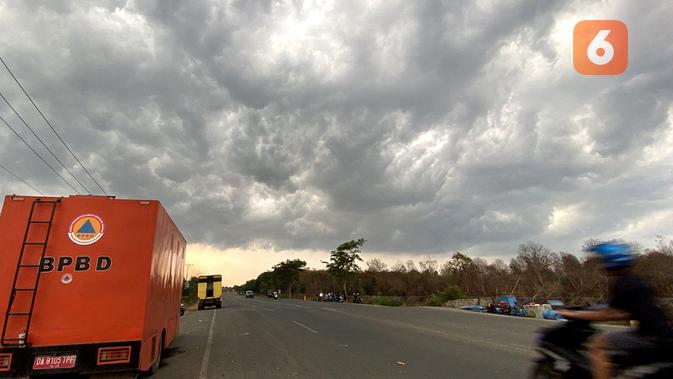 Cuaca Hari Ini Sabtu 25 Oktober 2025: Awan Tebal Menyelimuti Jakarta dan Sekitarnya
