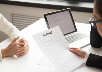 Membalas Email Panggilan Interview secara Profesional dan Efektif untuk Pelamar Kerja
