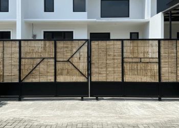 7 Model Pagar Besi dan Bambu Sintetis yang Elegan, Kuat, serta Mudah Dirawat