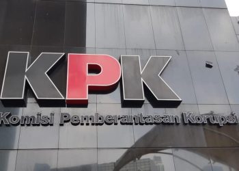 KPK Tangkap 10 Tersangka Dalam Operasi Tangkap Tangan Gubernur Riau