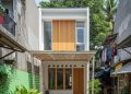 9 Desain Rumah Kecil di Gang dengan Garasi Luas Sebagai Solusi Lahan Sempit Perkotaan