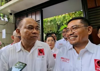 Projo Ganti Logo, Hapus Gambar Siluet Wajah Jokowi