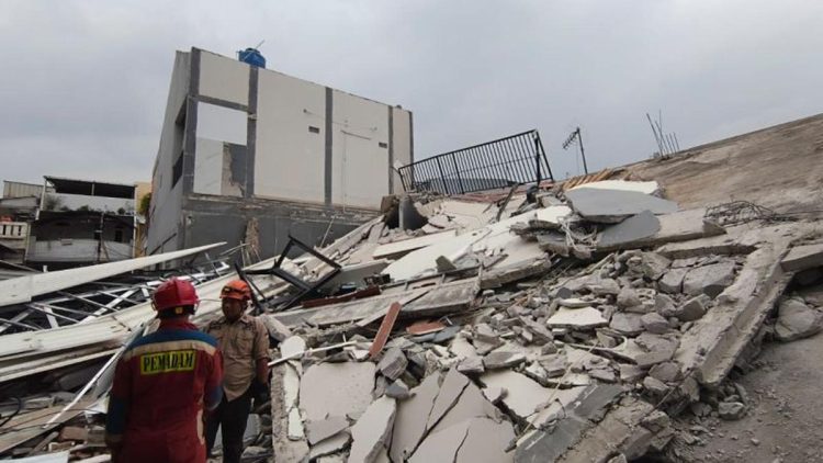 Polisi Selidiki Bangunan Utuh di Koja Jakarta Utara