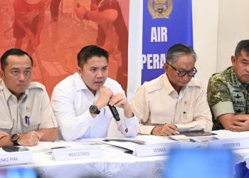 Teddy Seskab Jawab Anggapan Pemerintah Lambat Tangani Bencana Sumatra