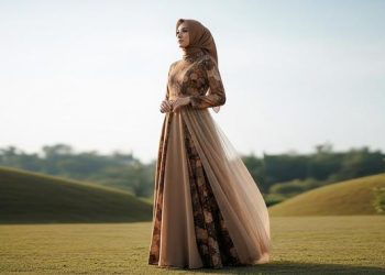 15 Gamis Batik Kombinasi Tile Polos Terbaru untuk Tampil Elegan dan Modern di Setiap Acara