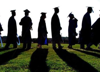 Komunikasi Efektif Kunci Keberhasilan Mahasiswa di Era Modern