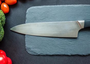 7 Cara Mengasah Pisau Stainless dengan Benar agar Tajam dan Nyaman Dipakai