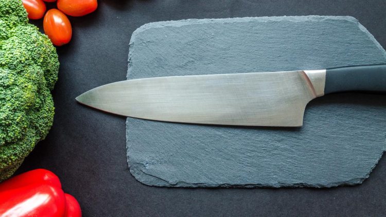 7 Cara Mengasah Pisau Stainless dengan Benar agar Tajam dan Nyaman Dipakai