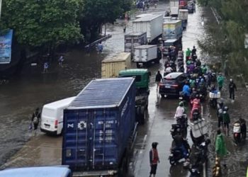 Banjir Surut, Pemotor Dilarang Melewati Tol Wiyoto Wiyono