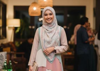 9 Model Tunik Modis dan Santun untuk Buka Puasa Bersama