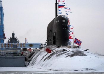 Kapal Selam Rusia Siap Luncurkan Rudal Nuklir Usai Serangan AS